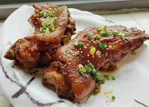 卤猪蹄